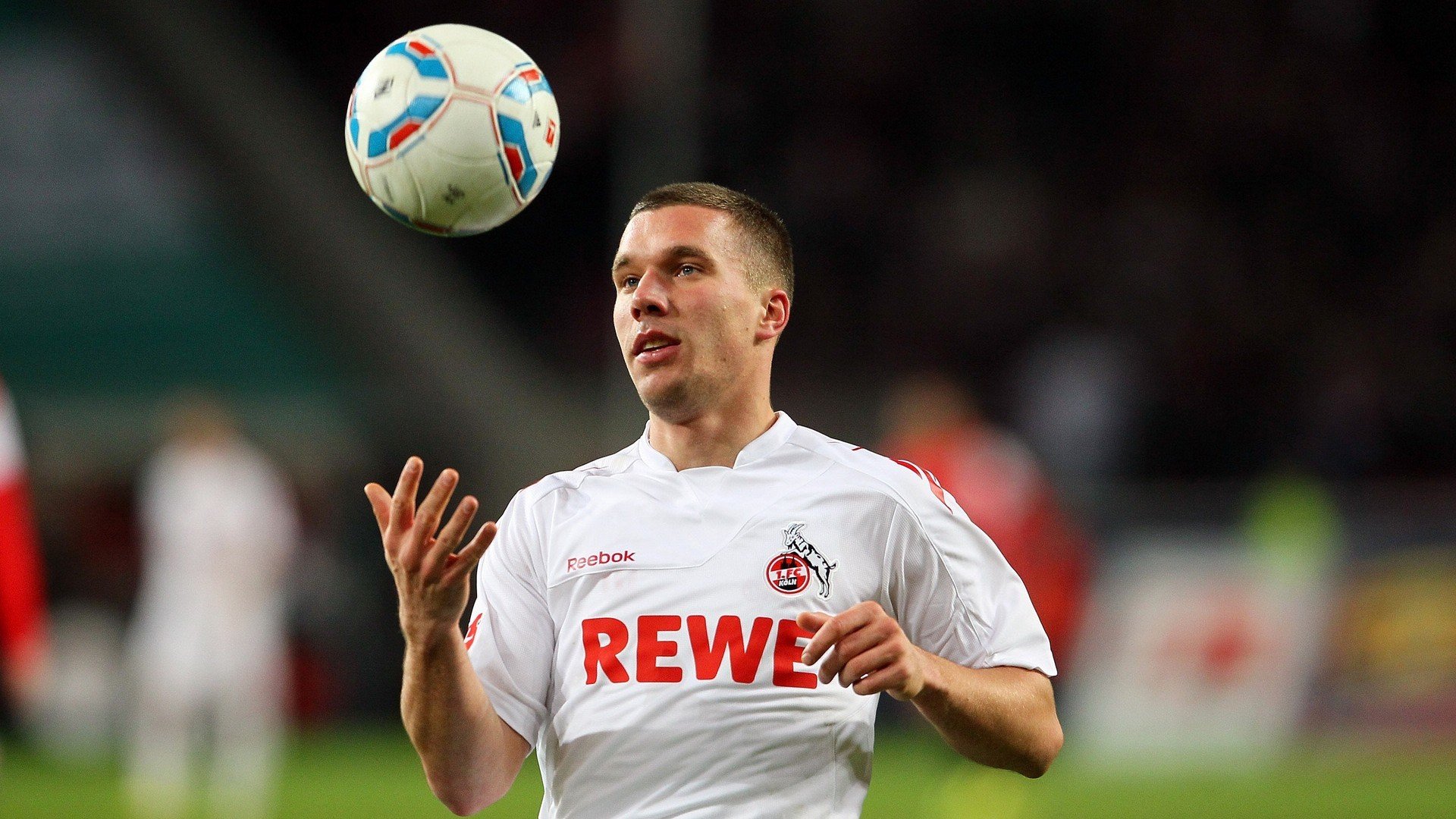 C罗绝境救主，勒沃库森生死战险胜马里