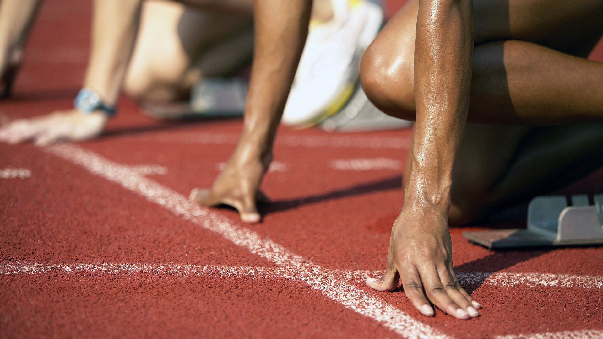 F1新赛季揭幕战之夜，约基奇如何像顶级车手一样带动全队节奏？