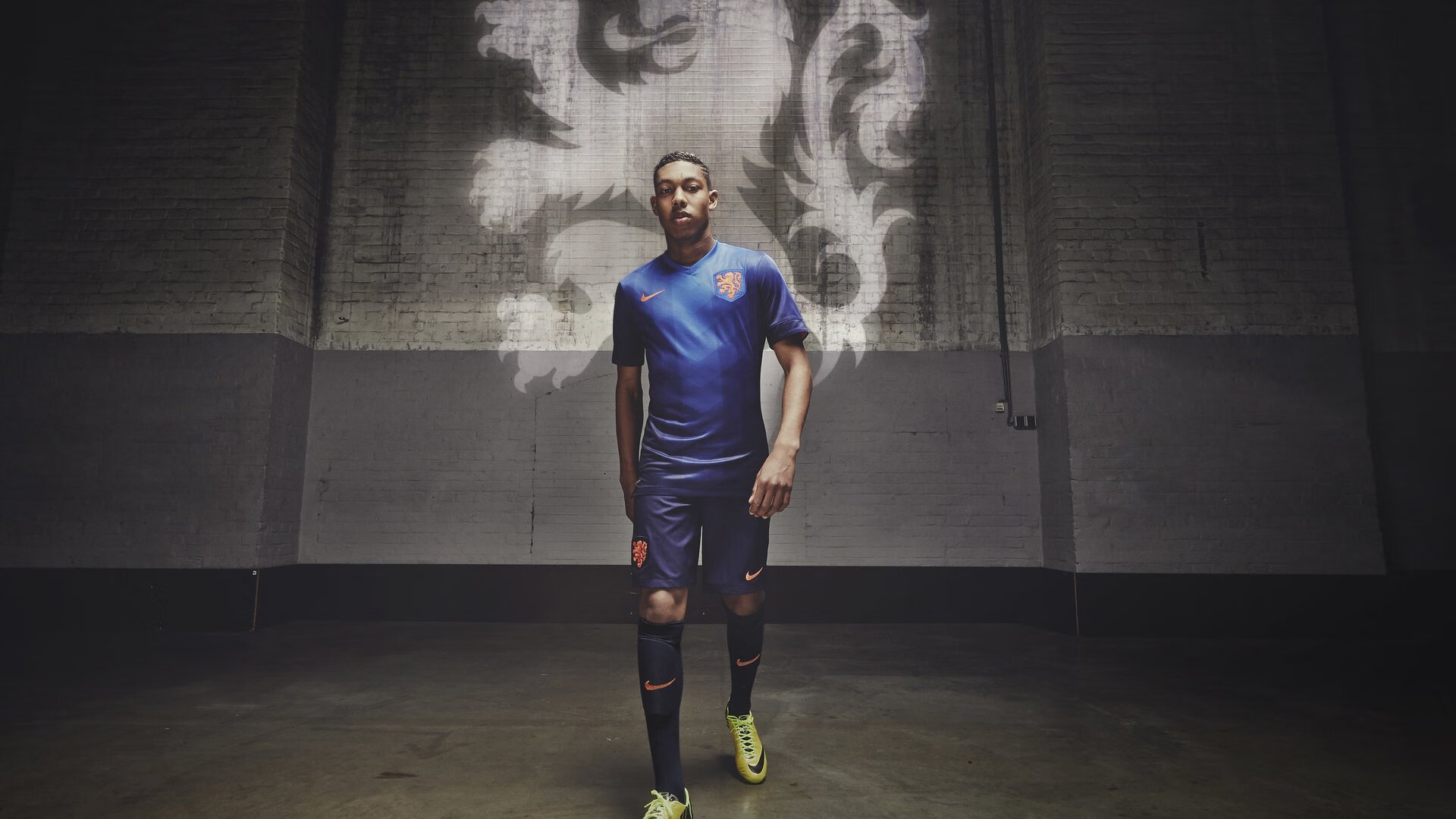 鏖战那不勒斯，布鲁诺状态火热，哥伦比亚遭遇强劲挑战